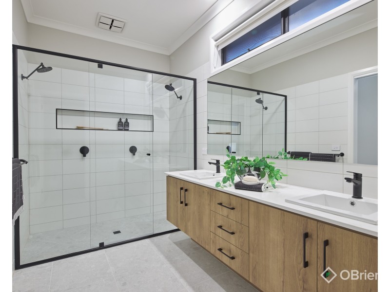 39 Kurrajong Road, Warragul VIC 3820