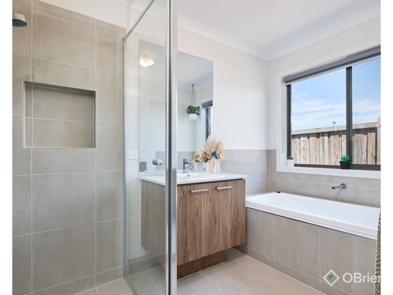 20 Buckland Drive, Warragul VIC 3820