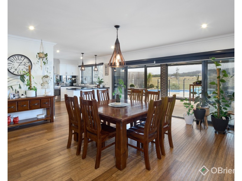 42 Collingwood Drive, Trafalgar VIC 3824