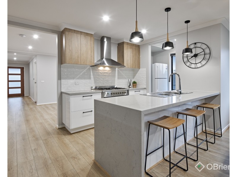 17 Fieldstone Avenue, Warragul VIC 3820