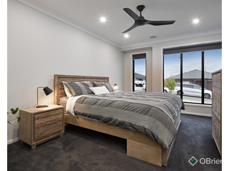 17 Fieldstone Avenue, Warragul VIC 3820