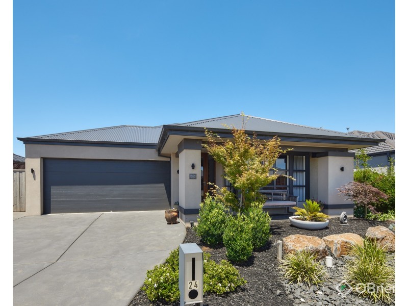 24 Boyd Avenue, Warragul VIC 3820