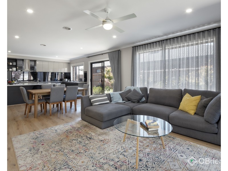 24 Boyd Avenue, Warragul VIC 3820