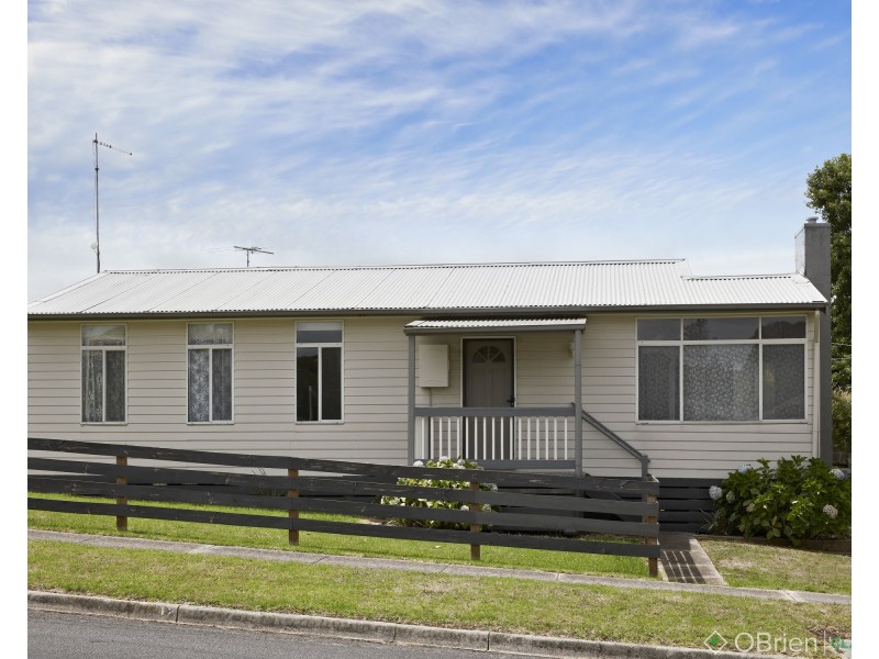 12 McDonald Street, Warragul VIC 3820