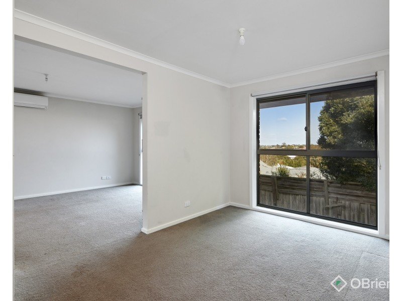 2/137 Brandy Creek Road, Warragul VIC 3820