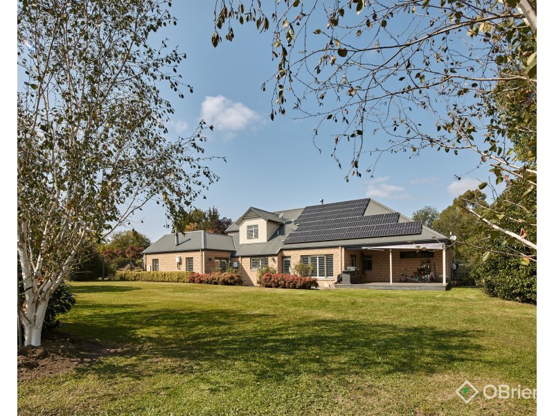 58 Fairway Drive, Drouin VIC 3818