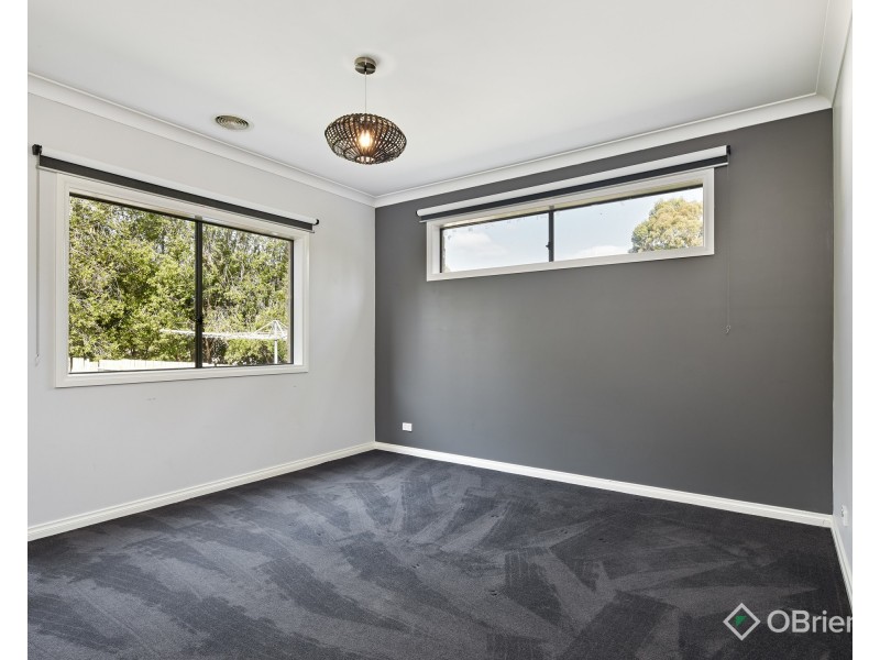 58 Fairway Drive, Drouin VIC 3818