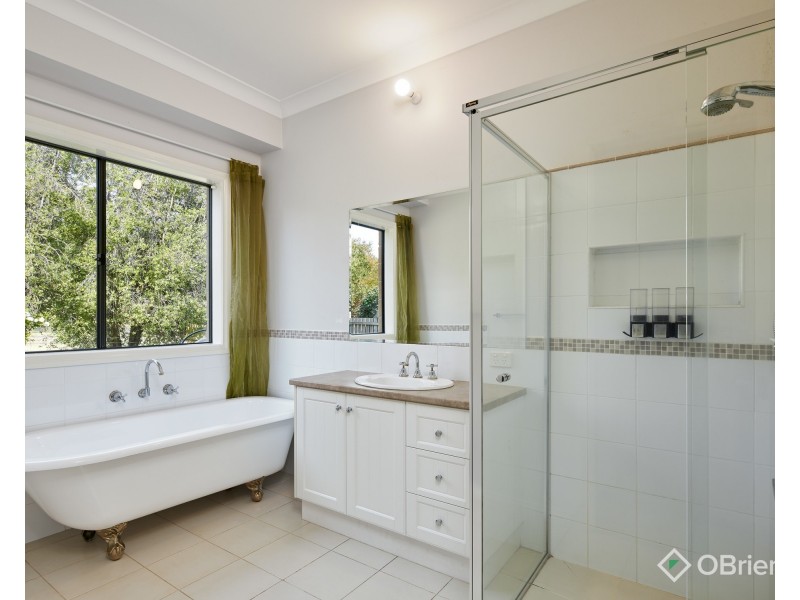 58 Fairway Drive, Drouin VIC 3818