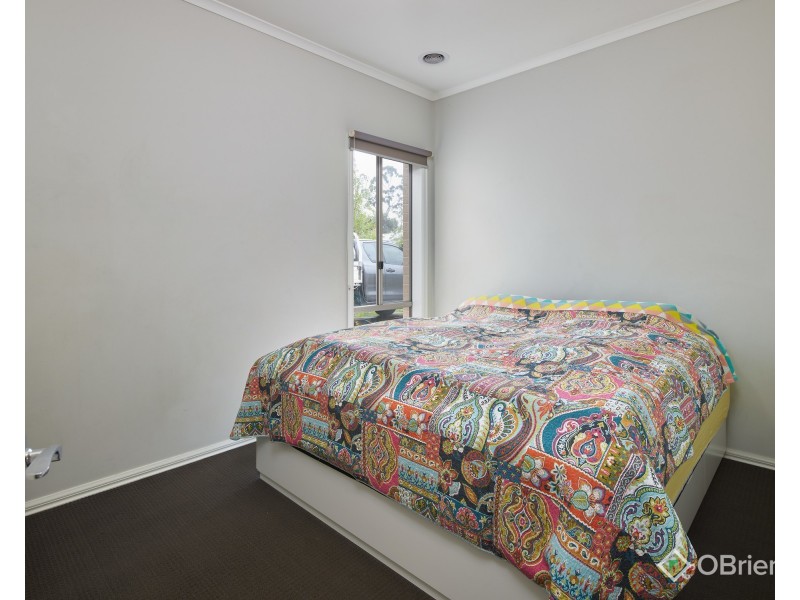 112 Cook Street, Drouin VIC 3818