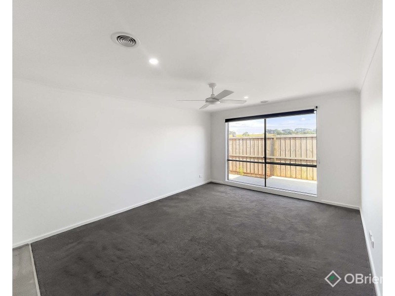 66 Willandra Circuit, Warragul VIC 3820