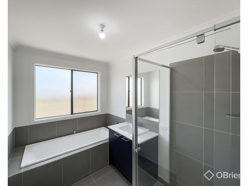 66 Willandra Circuit, Warragul VIC 3820