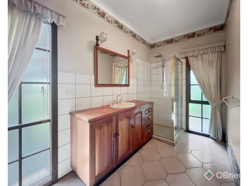 6 Bellamy Close, Warragul VIC 3820
