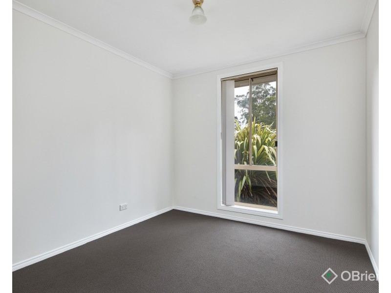 7/3 Gumleaf Place, Drouin VIC 3818