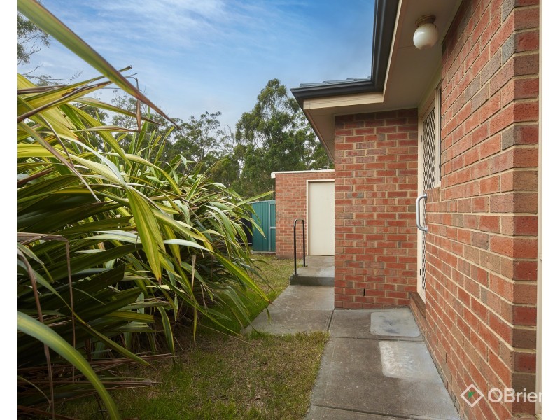 7/3 Gumleaf Place, Drouin VIC 3818
