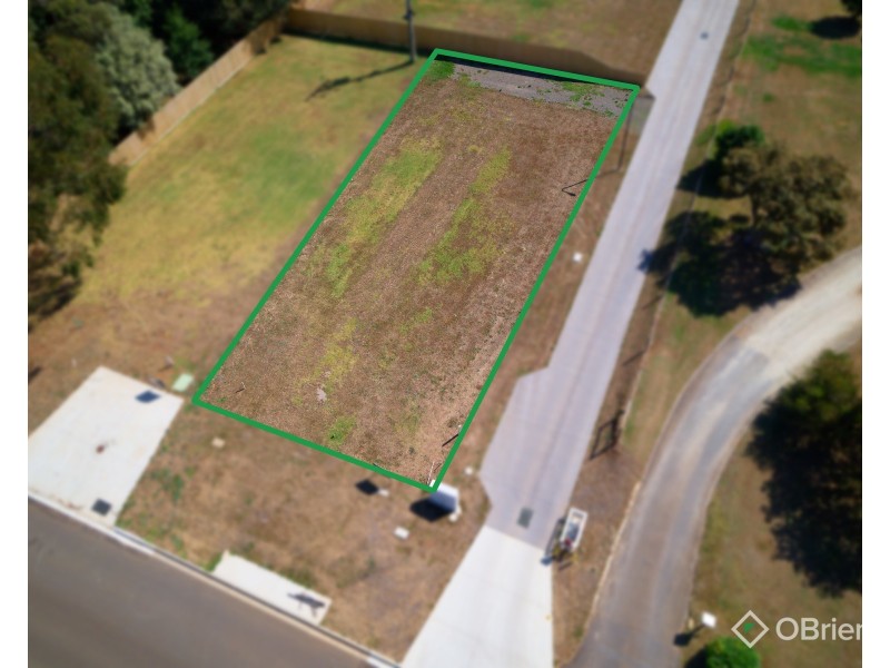 74B Weebar Road, Drouin VIC 3818