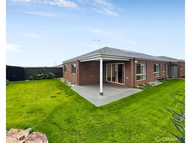 97 Willandra Circuit, Warragul VIC 3820
