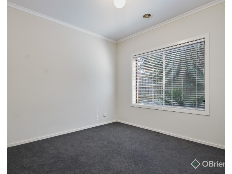 6/22a Albert Road, Drouin VIC 3818