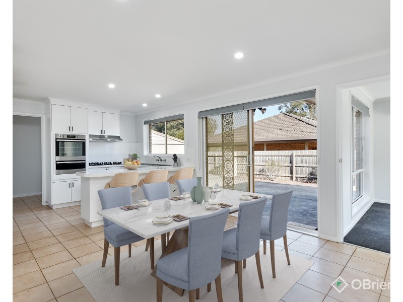 18 Forrest Street, Drouin VIC 3818