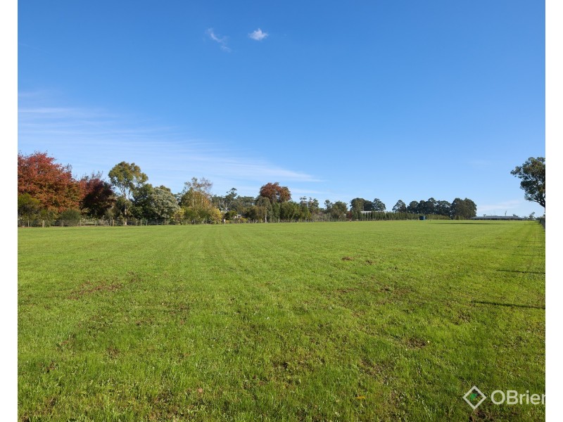 52 Streitbergs Road, Darnum VIC 3822