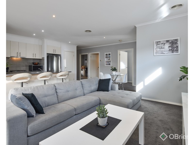 6/22 Main South Road, Drouin VIC 3818