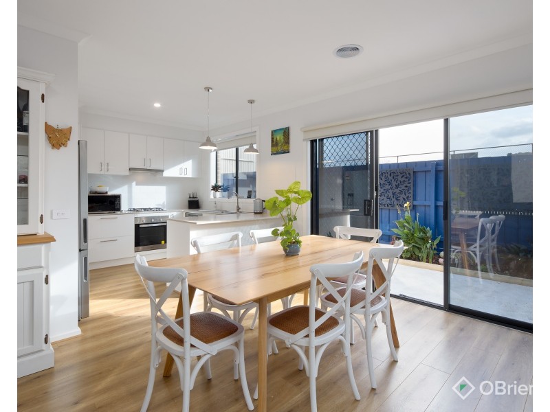 3/19 McKindlay Street, Drouin VIC 3818