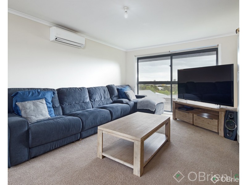 2/137 Brandy Creek Road, Warragul VIC 3820
