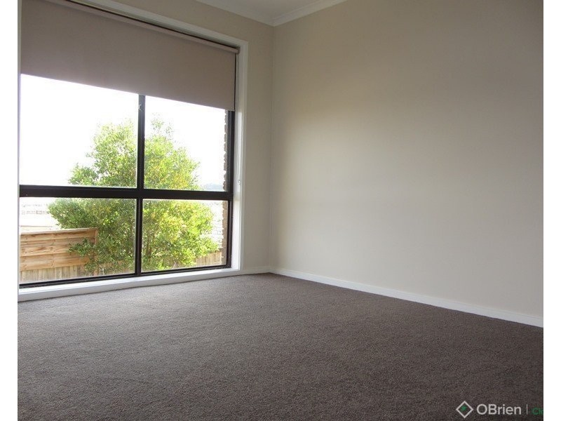 2/137 Brandy Creek Road, Warragul VIC 3820