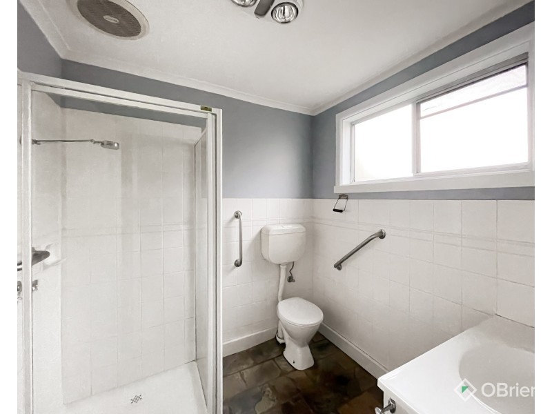 2/102 Albert Street, Warragul VIC 3820