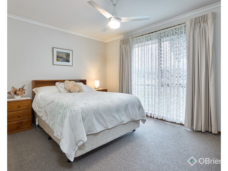 1/8 Hopetoun Road, Drouin VIC 3818