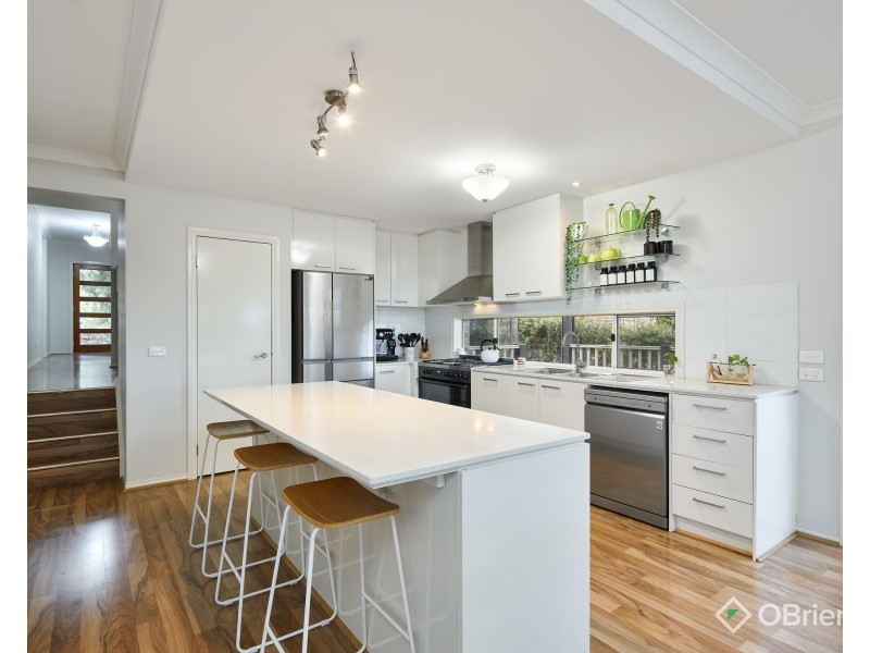 10 Shae Crescent, Drouin VIC 3818