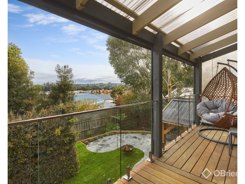 10 Shae Crescent, Drouin VIC 3818