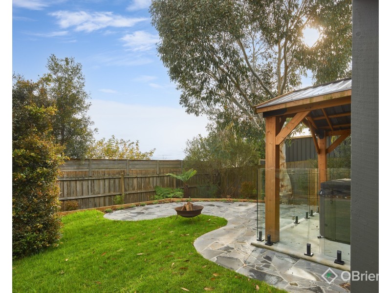 10 Shae Crescent, Drouin VIC 3818