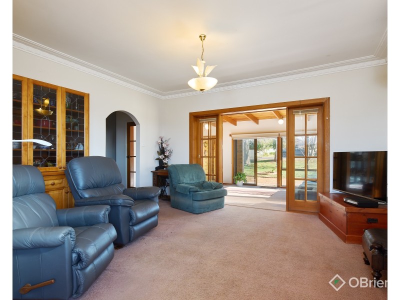 102 Brandy Creek Road, Warragul VIC 3820