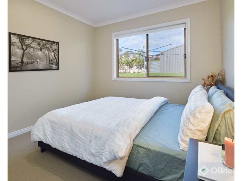 9 Chiswick Crescent, Drouin VIC 3818
