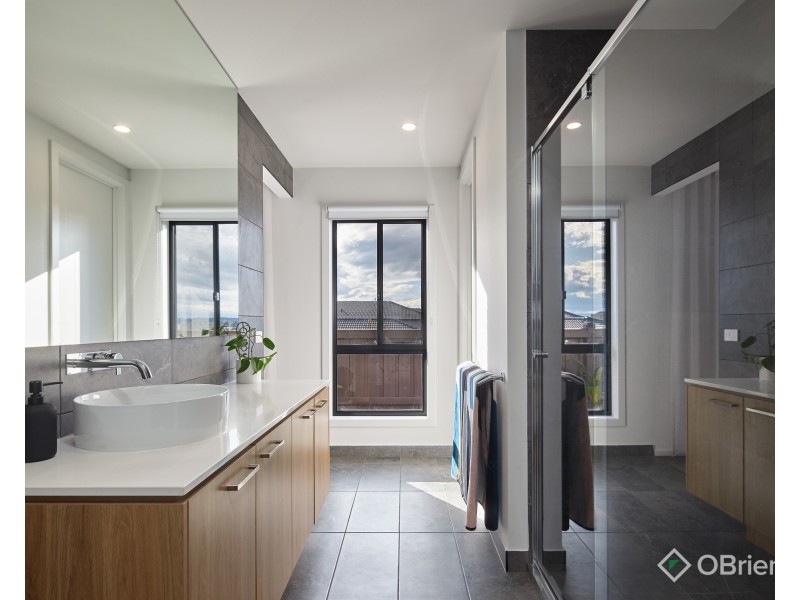 19 Kurrajong Road, Warragul VIC 3820
