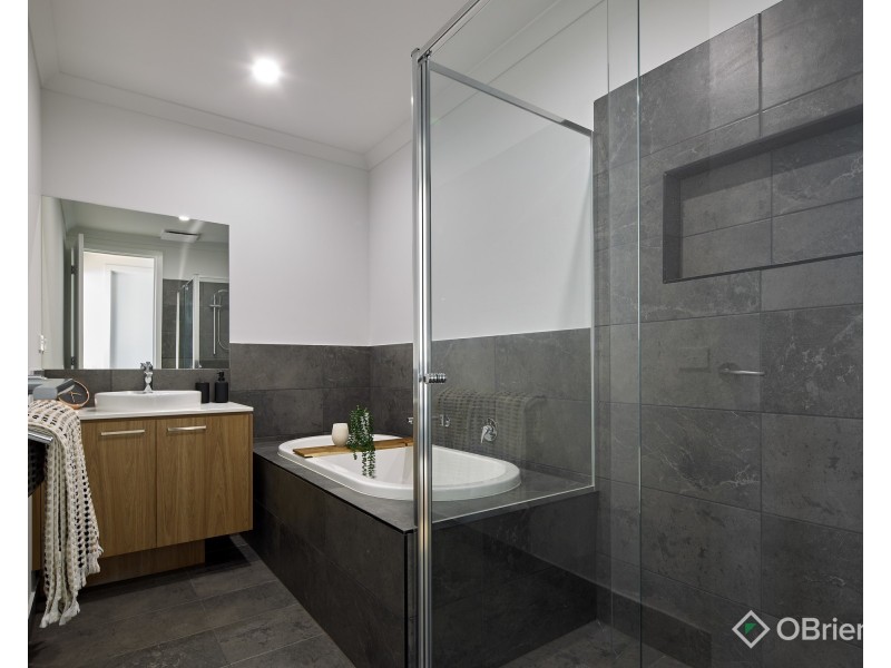 19 Kurrajong Road, Warragul VIC 3820