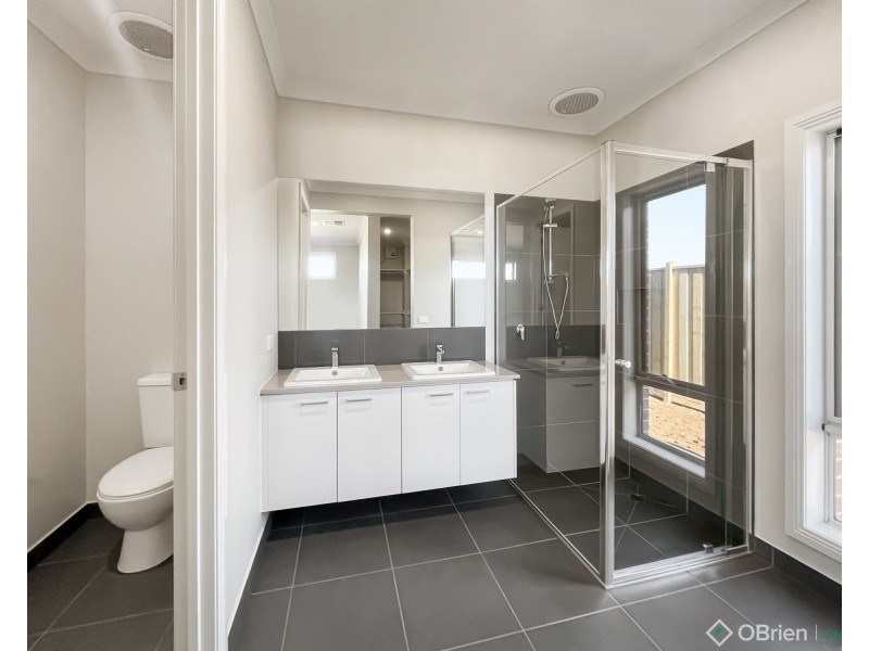 29 Franklin Avenue, Warragul VIC 3820