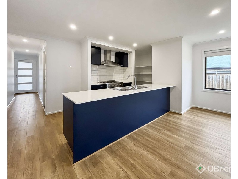 54 Kurrajong Road, Warragul VIC 3820