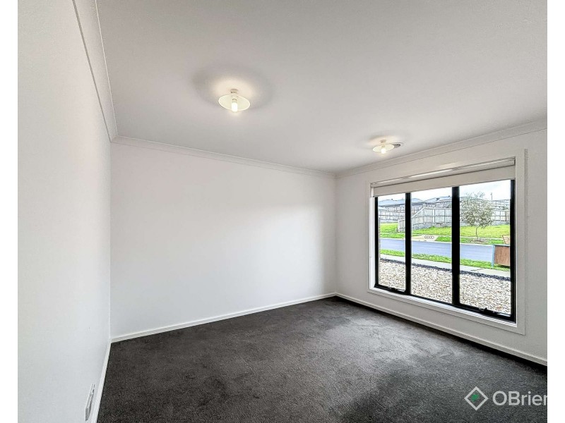 54 Kurrajong Road, Warragul VIC 3820
