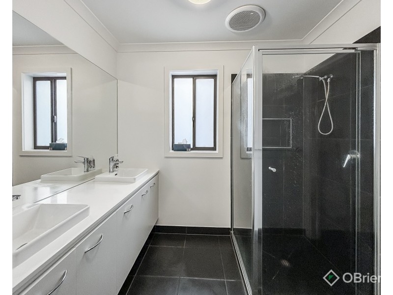 54 Kurrajong Road, Warragul VIC 3820