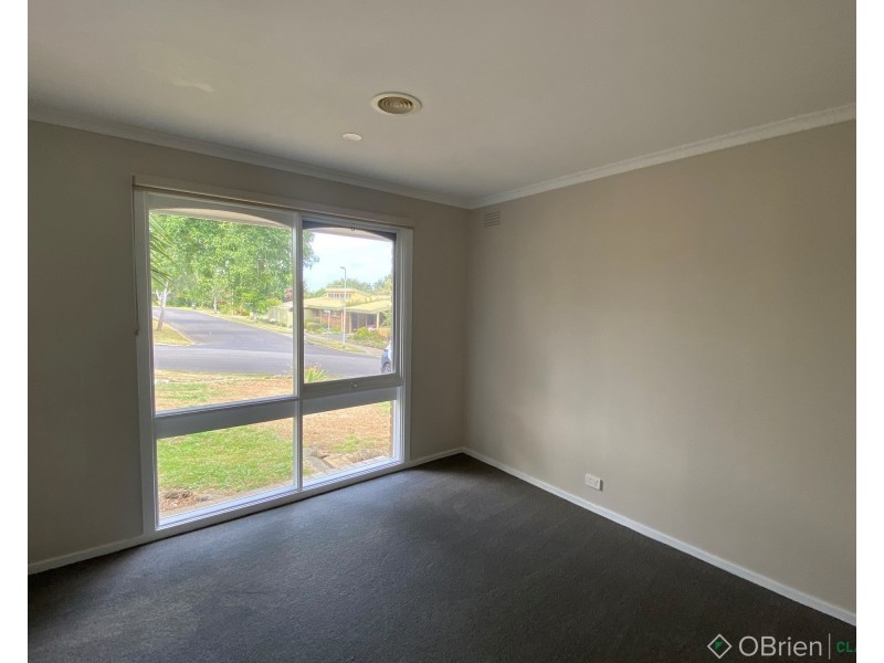 6 Hillandale Road, Warragul VIC 3820
