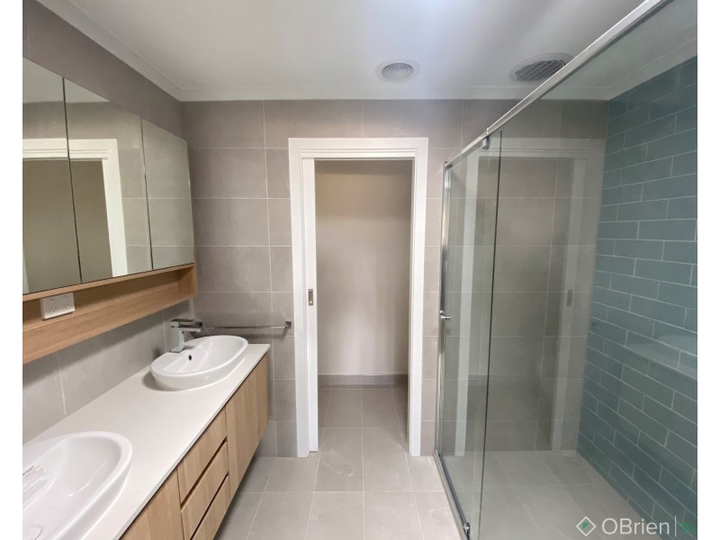 6 Hillandale Road, Warragul VIC 3820