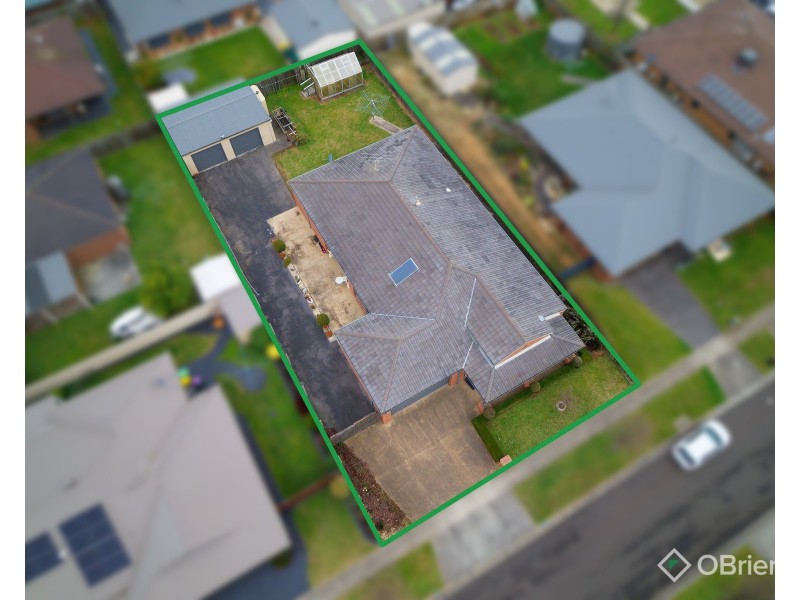 3 Mayfair Drive, Drouin VIC 3818