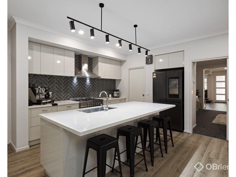 17 Wattleglade Avenue, Warragul VIC 3820
