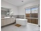 17 Wattleglade Avenue, Warragul VIC 3820