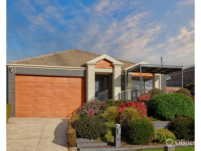 30 Walker Drive, Drouin VIC 3818