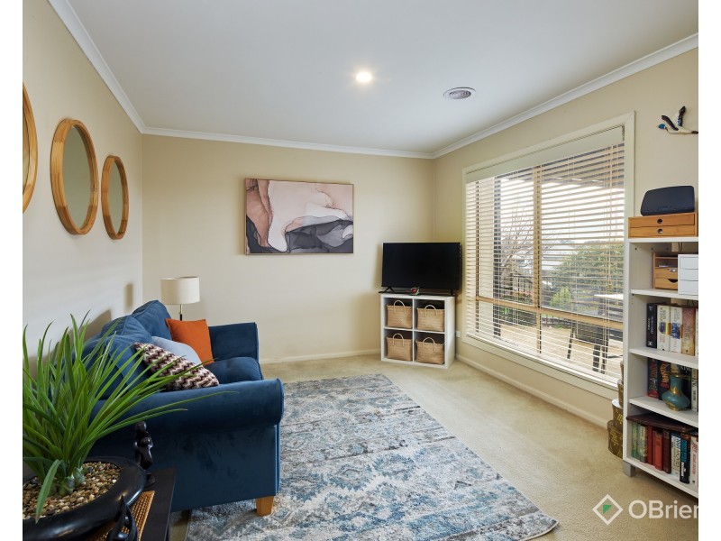 30 Walker Drive, Drouin VIC 3818