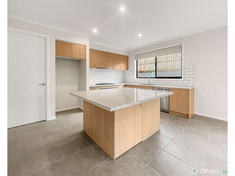15 Kurrajong Road, Warragul VIC 3820