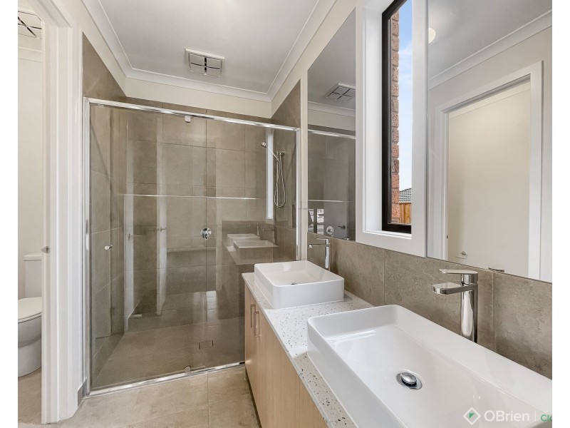 15 Kurrajong Road, Warragul VIC 3820