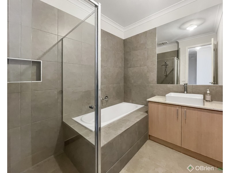15 Kurrajong Road, Warragul VIC 3820